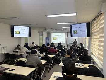 공동실험실습관 차세대반도체센터, 반도체 기술 동향 특강 및 S-FAB 공정 교육 프로그램 2차 운영 썸내일 이미지